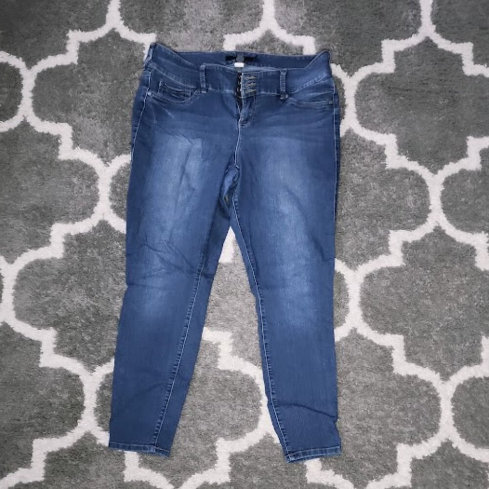 Torrid Jegging Skinny Super Soft High-Rise Jean Size 18Tall